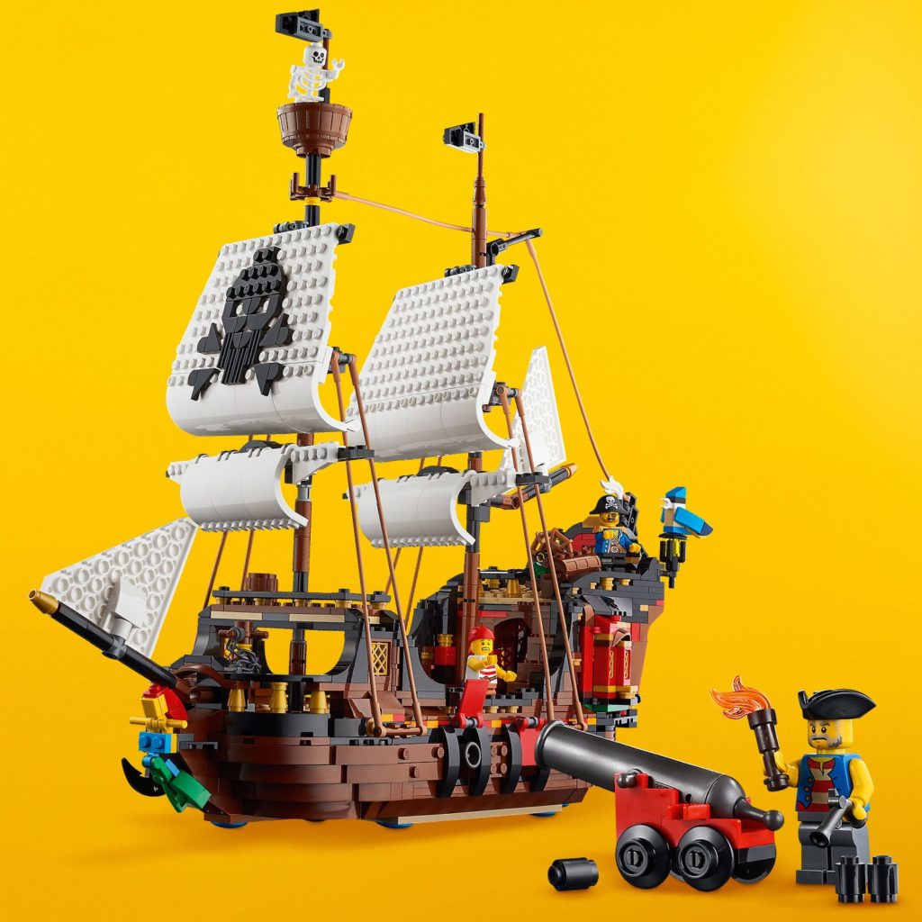 Pirata del lego giapponese fotografia editoriale. Immagine di pirata -  242599012