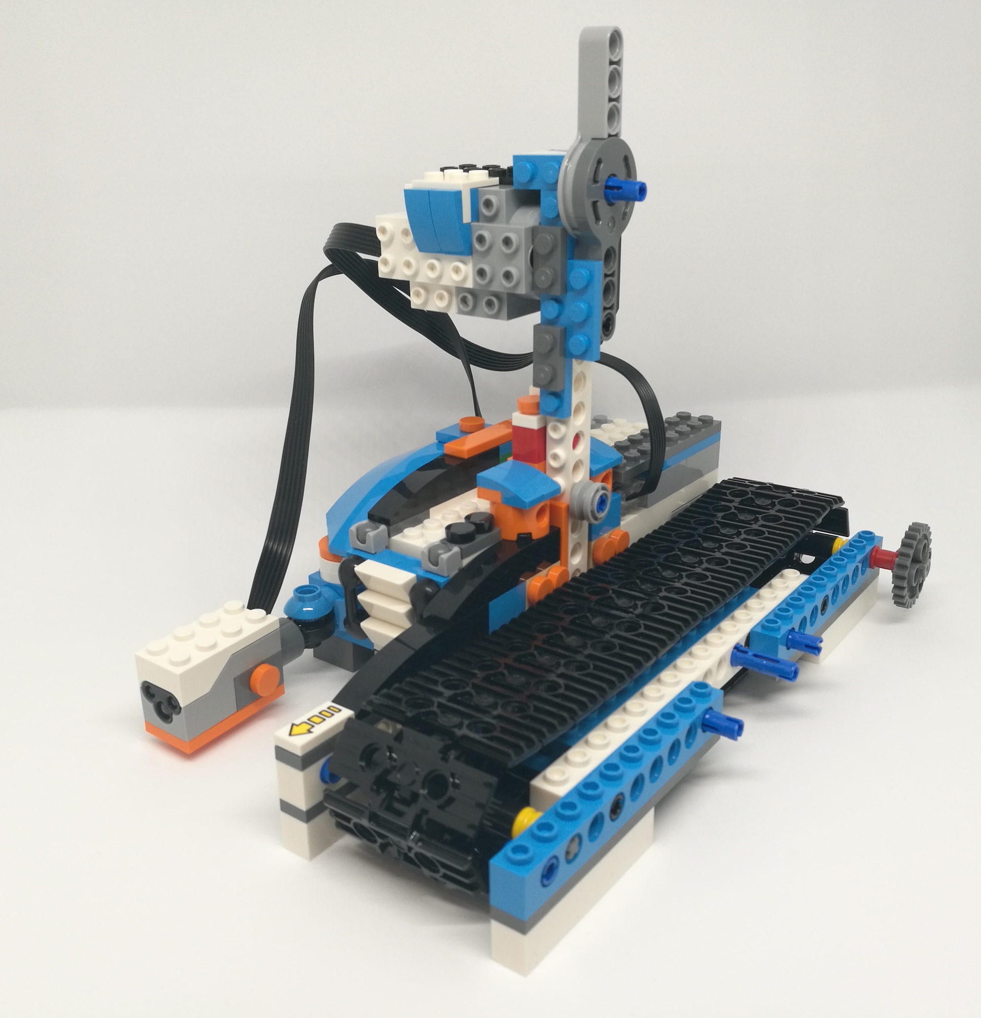 LEGO BOOST Toolbox Creativa, Kit di Robotica per Ragazzi, Modello