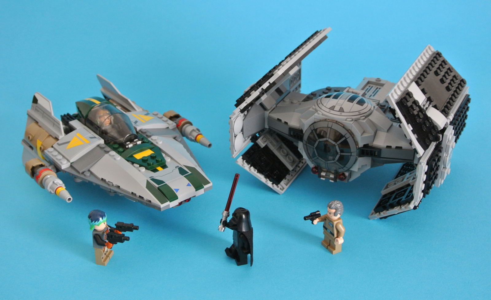 Recensione: 75150 Vader’s TIE Advanced vs. A-Wing Starfighter