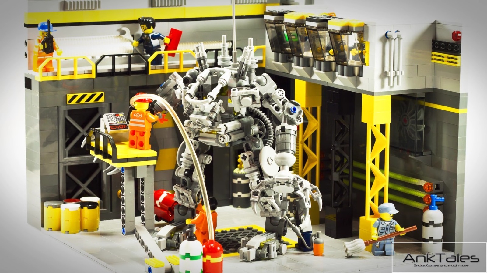 Al Lavoro nello Spazio con la MOC “LEGO Space Center – Hangar Exosuit” di AnkTales