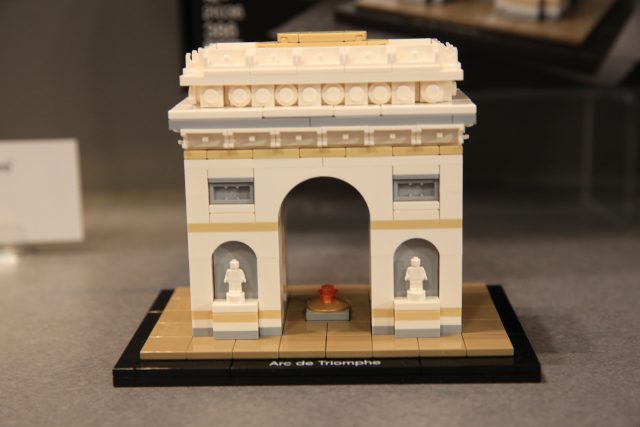 LEGO 21036 Arc de Triomphe