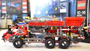 LEGO Technic Airport Rescue Vehicle (42068)