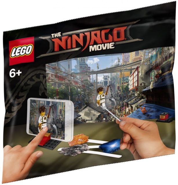 The LEGO Ninjago Movie Movie Maker Polybag (5004394)