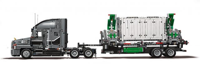 LEGO Technic - Mack Anthem (42078) 3