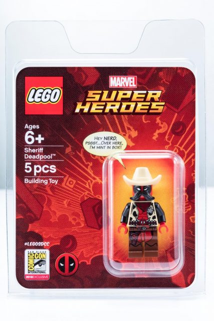 Sheriff deadpool minifigure