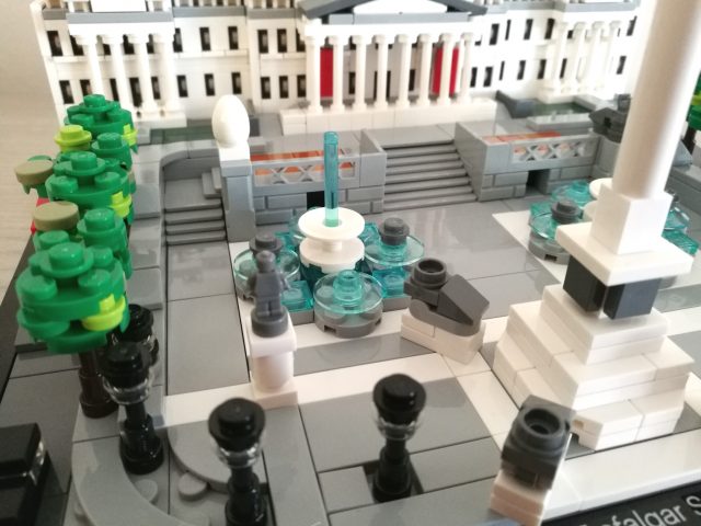 LEGO Architecture 21045 - Trafalgar Square