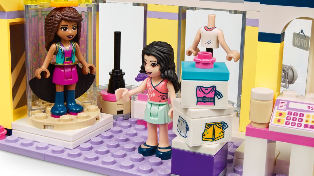 LEGO-Friends-41427-Emmas-Fashion-Shop