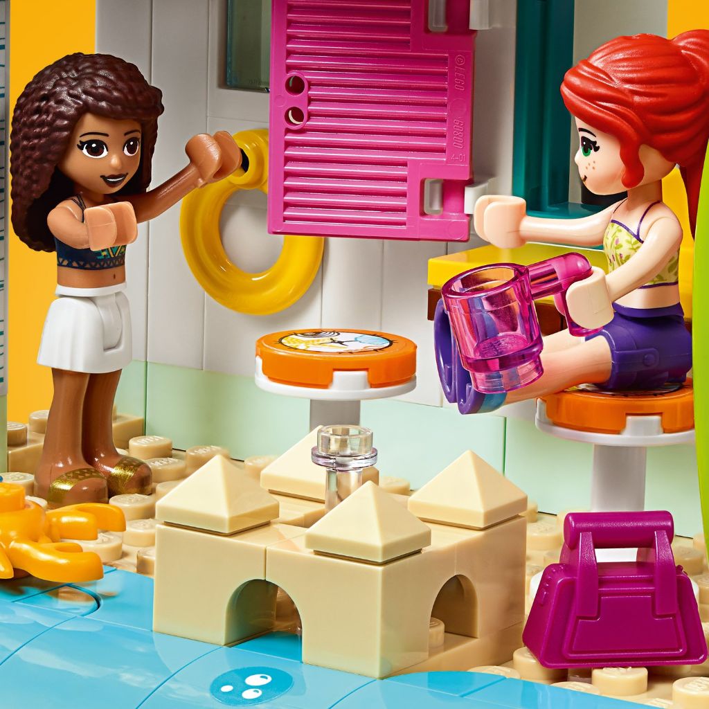 LEGO-Friends-41428-Beach-House