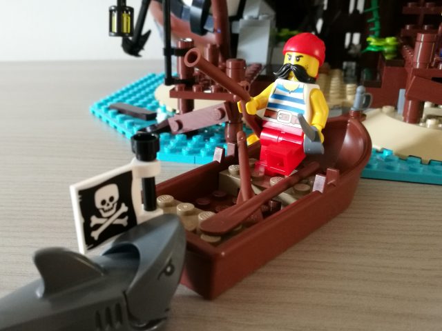 LEGO Ideas - I Pirati di Barracuda Bay (21322)