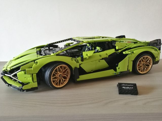 LEGO Technic 42115 - Lamborghini Sián Fkp 37