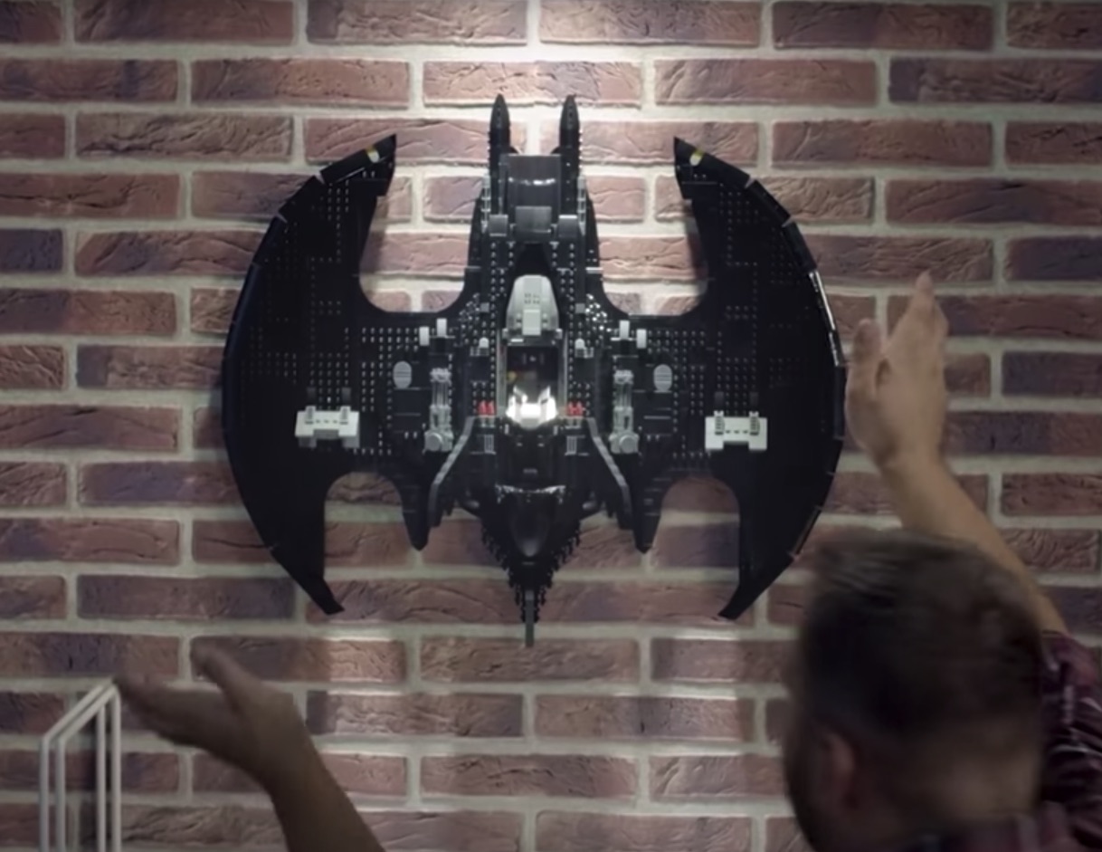 LEGO DC 1989 Batwing (76161): il Video del Designer