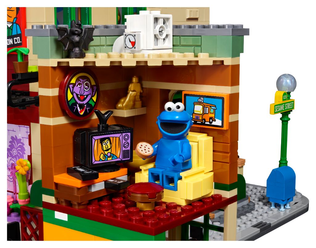 LEGO-Ideas-21324-Sesame-Street