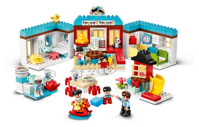 LEGO-DUPLO-Town-Happy-Childhood-Moments