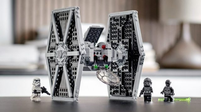 75300-TIE-Fighter-feature