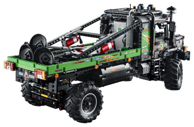 LEGO-Technic-4×4-Mercedes-Benz-Zetros-Trial-Truck-42129 