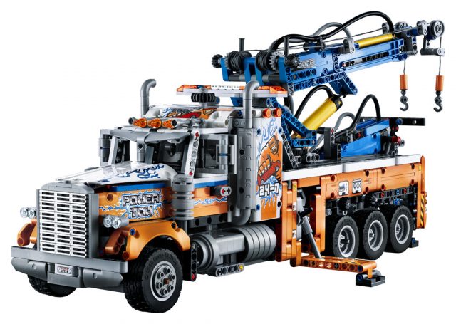 LEGO-Technic-Heavy-duty-Tow-Truck-42128