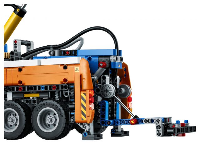 LEGO-Technic-Heavy-duty-Tow-Truck-42128