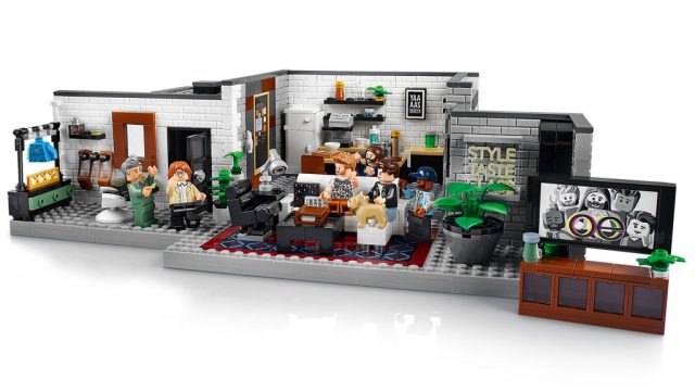 LEGO-Queer-Eye-–-The-Fab-5-Loft-10291