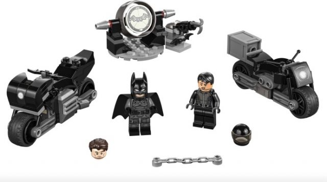 LEGO-The-Batman-Batman-Selina-Kyle-Motorcycle-Pursuit-76179