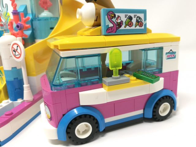 LEGO Friends - Divertimento estivo al parco acquatico (41430)