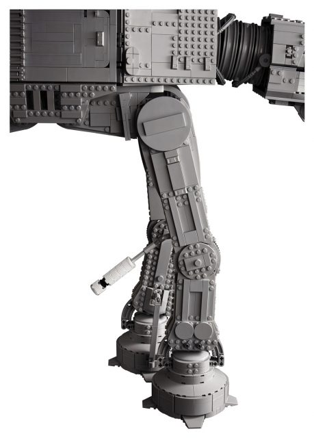 LEGO-Star-Wars-UCS-AT-AT-75313