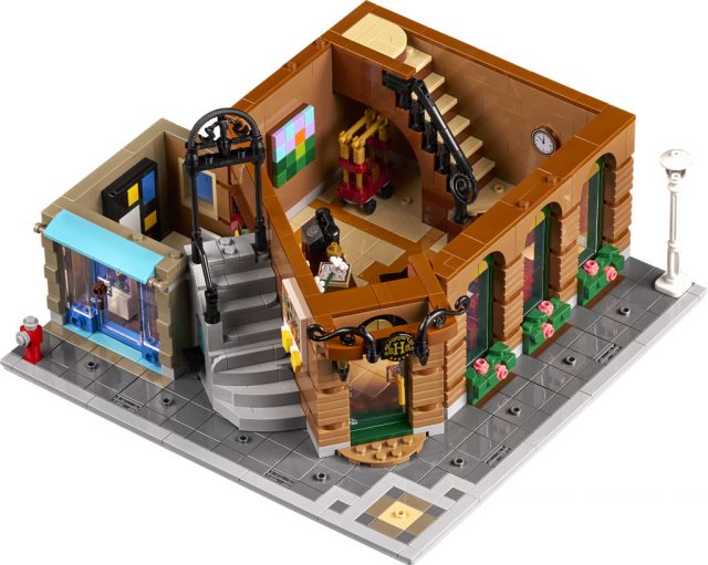 LEGO-Boutique-Hotel-10297