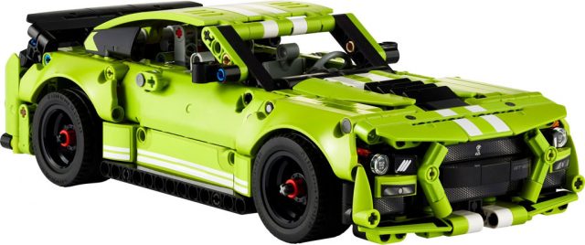 LEGO-Technic-Ford-Mustang-Shelby-GT500-42138