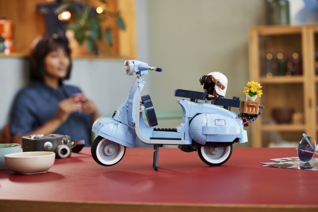 LEGO Creator - VESPA 125 (10298)