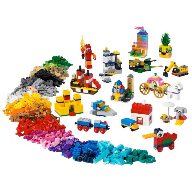 LEGO-Classic-90-Years-of-Play-11021