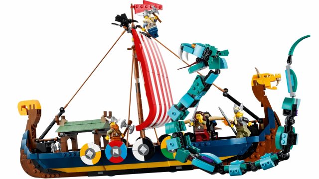 LEGO-Creator-Viking-Ship-and-the-Midgard-Serpent-31132