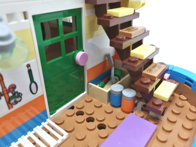 LEGO Friends - Casa galleggiante sul canale (41702)