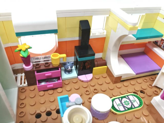 LEGO Friends - Casa galleggiante sul canale (41702)