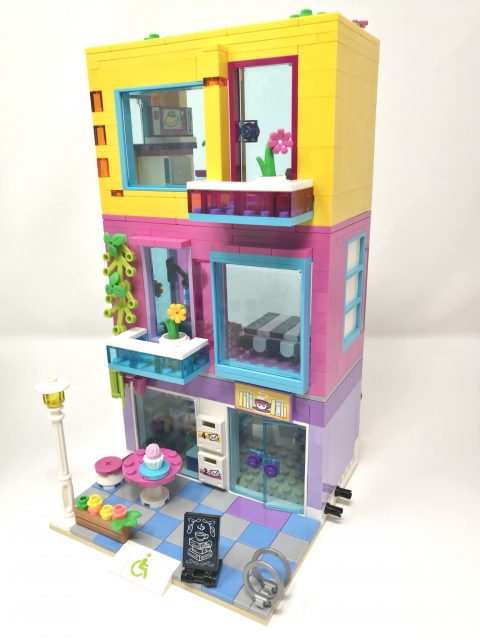 LEGO Friends - Edificio della strada principale (41704)