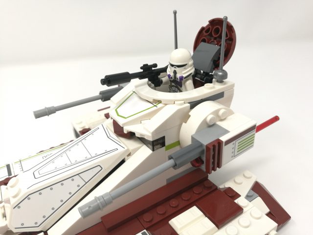 LEGO Star Wars 75342 - Fighter Tank della Repubblica