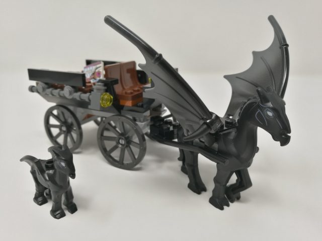 Thestral e carrozza di Hogwarts (76400)