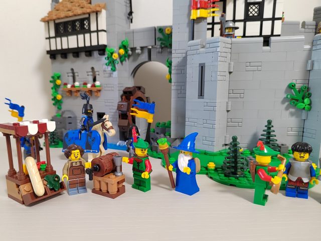 LEGO Icons - Castello dei Cavalieri del Leone (10305)