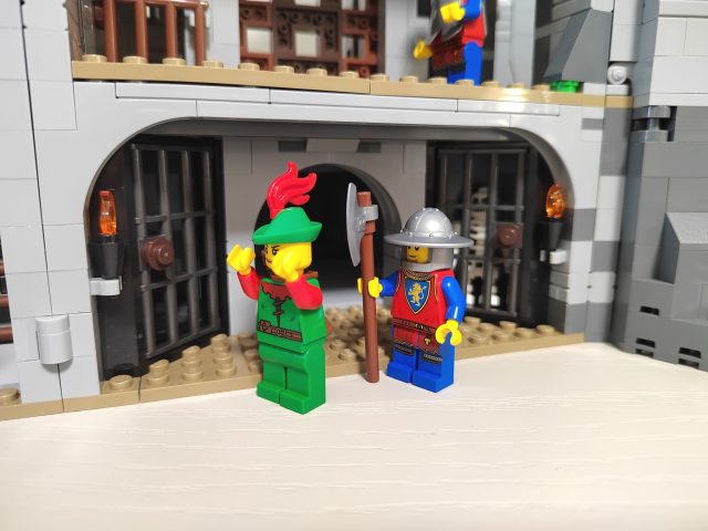 LEGO Icons - Castello dei Cavalieri del Leone (10305)