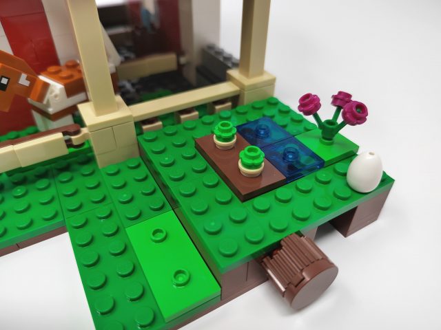 LEGO Minecraft - Il fienile rosso (21187)