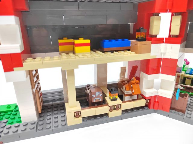 LEGO Minecraft - Il fienile rosso (21187)