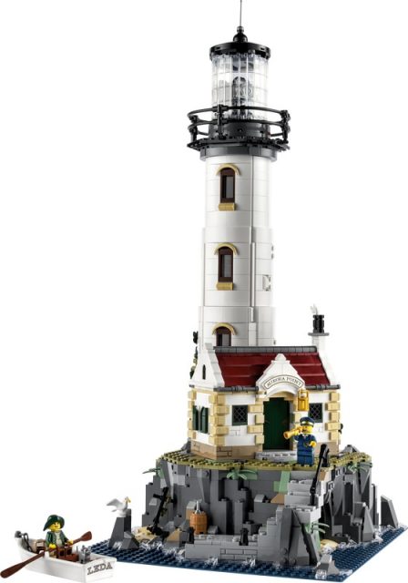 LEGO-Ideas-Motorized-Lighthouse-21335