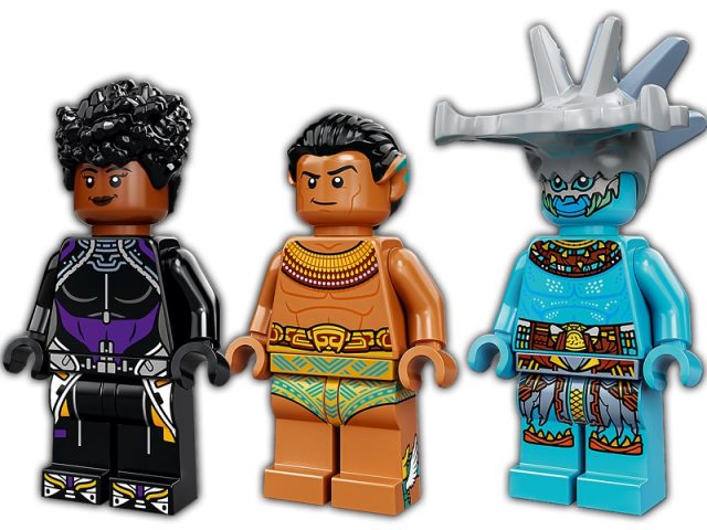 LEGO-Marvel-Black-Panther-Wakanda-Forever-King-Namors-Throne-Room-76213