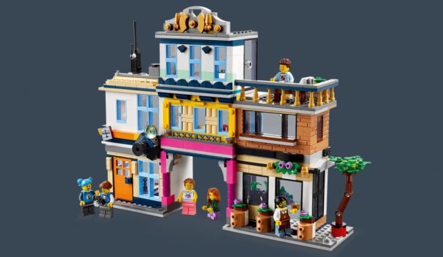 LEGO-Creator-3-in-1-Main-Street-31141-Preview