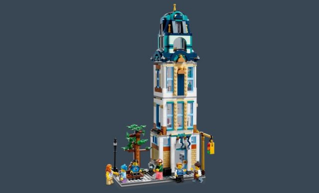 LEGO-Creator-3-in-1-Main-Street-31141-Preview