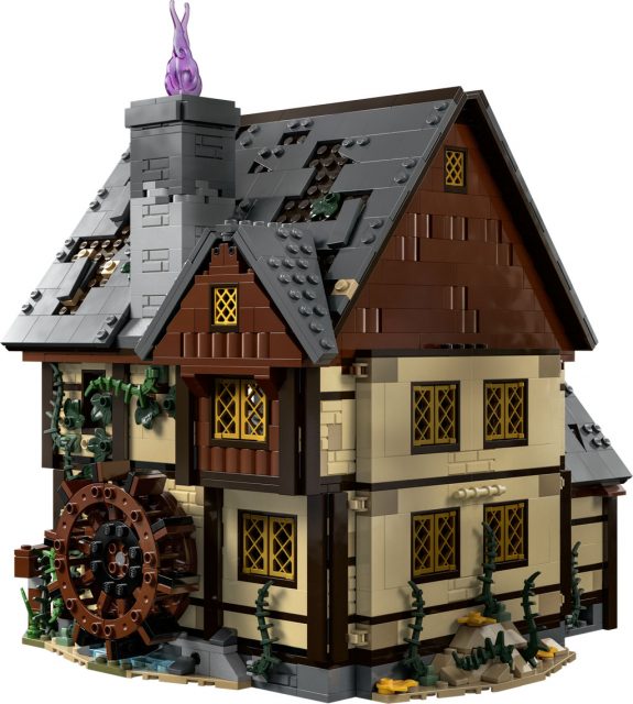 LEGO-Ideas-Disney-Hocus-Pocus-The-Sanderson-Sisters-Cottage-21341