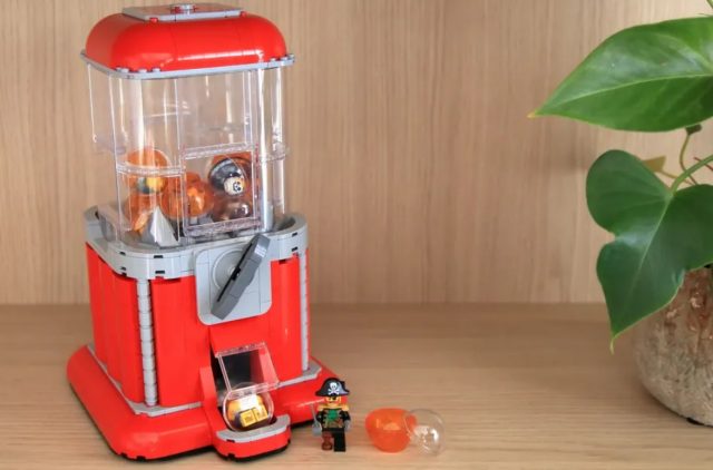 Minifigure Gumball Machine