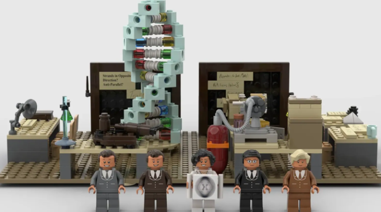 LEGO Ideas DNA 2.0 Double Helix History conquista 10.000 sostenitori
